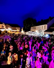 Saturday concerts on the square